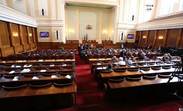 Депутатите запазиха субсидията от 11 лв. за получен глас