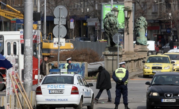 Трафиканти на лица с рисков профил са задържани при специализирана операция на ДАНС и МВР в Пловдив 