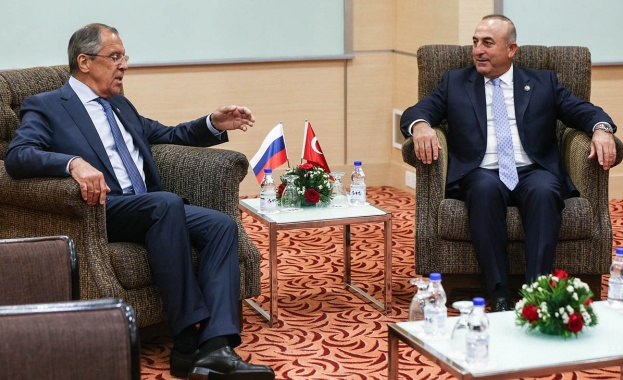 В Белград започна срещата на С. Лавров и турския външен министър 