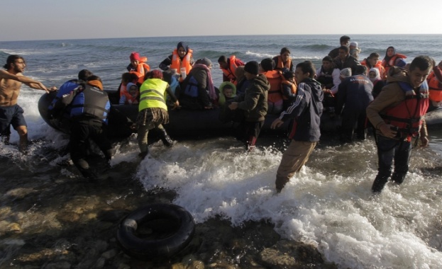 Лодка с мигранти потъна в Егейско море, шест афганистанчета се удавиха