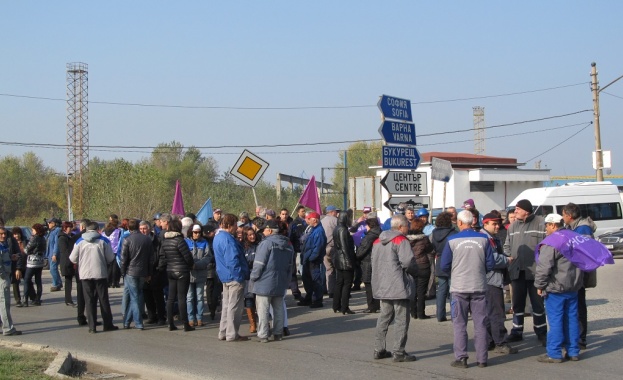Работниците от мина „Черно море" са получили пълния размер на заплатите си за октомври