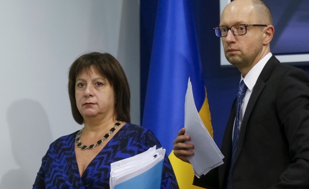 Украйна замрази плащанията по дълга към Русия