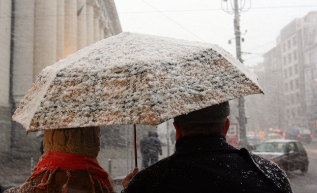 Слънце и сняг, температури до минус 5°