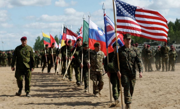 NI: Полша се нуждае от ”руската заплаха”, за да увеличи армията си за сметка на НАТО