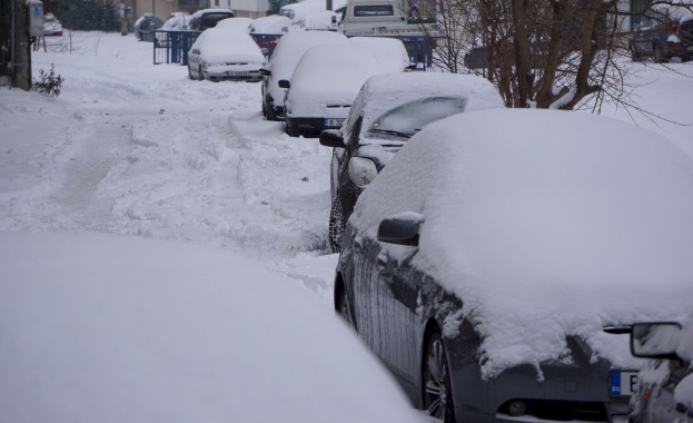 Три снегопочистващи фирми във Варна няма да получат пари