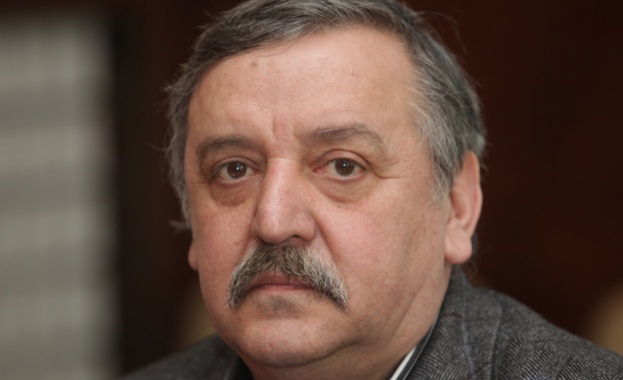 Проф Тодор Кантарджиев бе пенсиониран като директор на Националния център