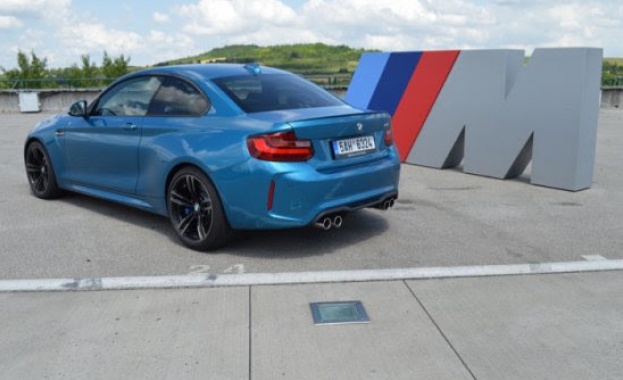 BMW M2 : Бързо и яростно, бавно и нежно