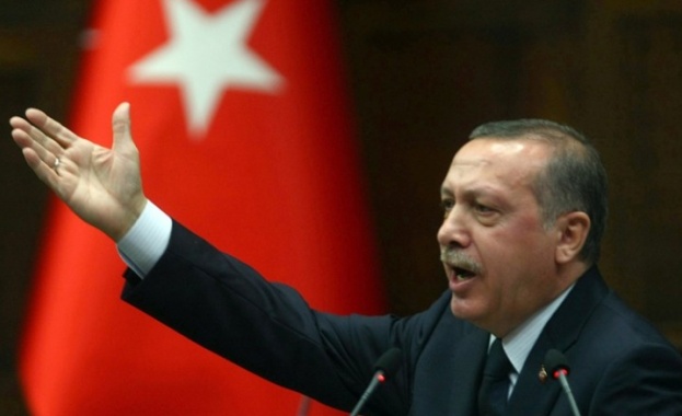 На Турция й е зле, затова пък на Ердоган му е добре