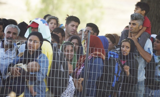 Над 30 души са арестувани след сблъсъците на о.Лесбос с бежанци 