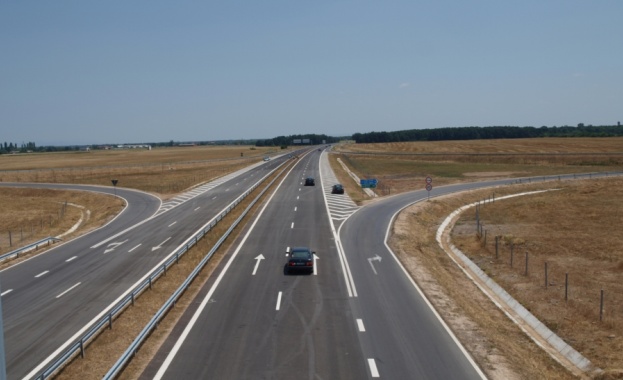 Българите приемат за справедлива новата система за таксуване по пътищата