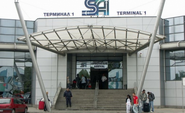Отменени и закъснели полети на софийското летище