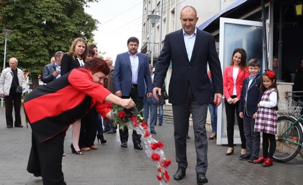 Ген. Радев в Пловдивска област: Не решим ли проблемите на малките населени места, не можем да решим въпроса за България