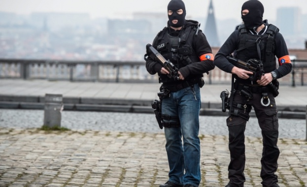 Полицията в Белгия пропуснала 13 възможности да осуети атентатите в Париж