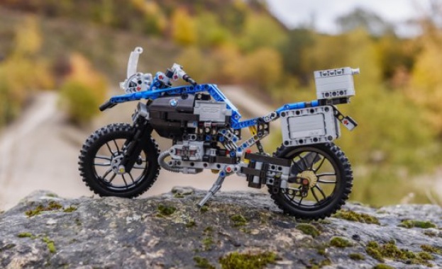 BMW R 1200 GS Adventure и от LEGO