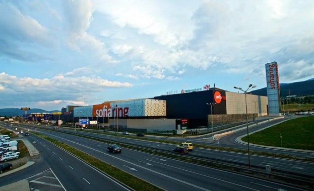 Хиляди подаръци раздава Sofia Ring Mall за втория си рожден ден!  