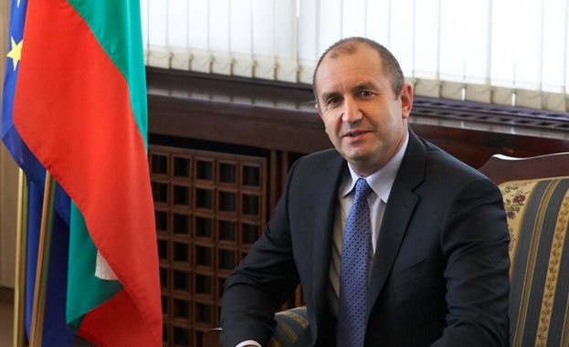Радев назначи Илиан Алипиев за свой съветник по сигурност и отбрана