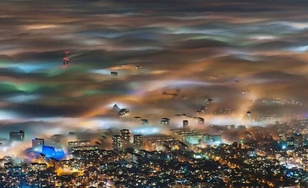 Снимка на забулената в мъгла София – в топ 20 на National Geographic