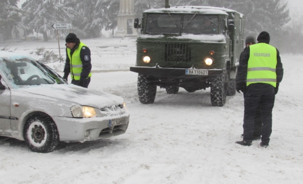 Армията продължава да помага на хората в Североизточна България