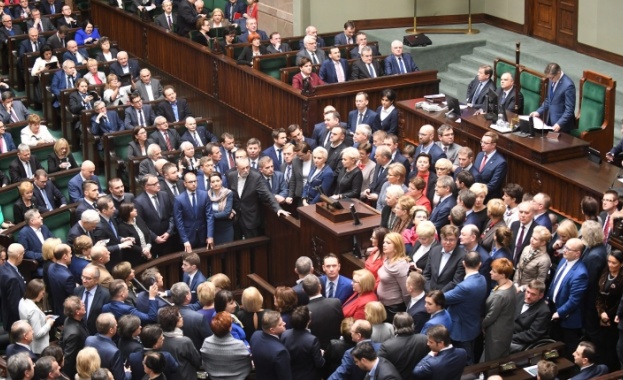 Парламентарната криза в Полша се изостри до крайност