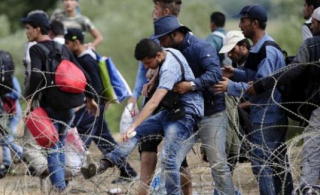 Мигрантският натиск към България продължава да намалява