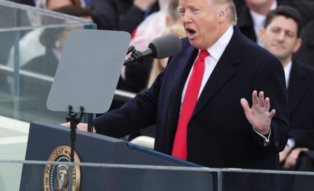 Тръмп си писа четворка заради имиграционната политика