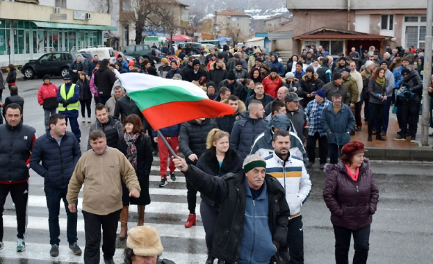 Абонатите на Топлофикация - Габрово излизат на протест