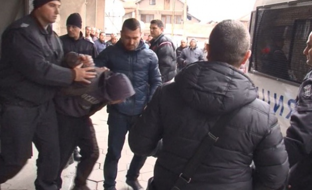 Заради избягалия Ендрев проверяват затвора в Пловдив  