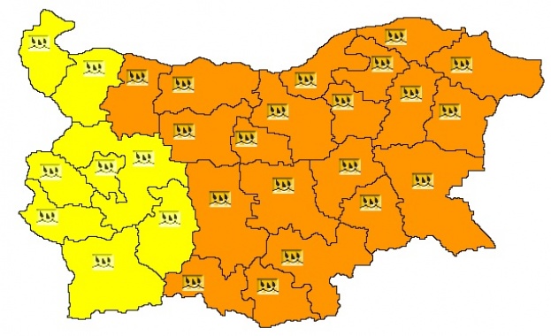 Обявиха оранжев код в 20 области и жълт в останалите