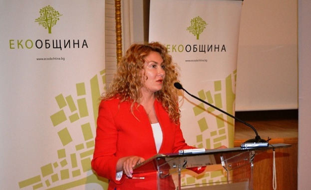 Деница Николова: Над половин милиард лева са вложени по ОП „Регионално развитие“ за зелена градска среда