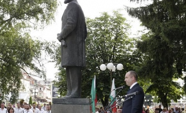 Радев: През 1876-а храбростта на малцина дари свободата и независимостта на България