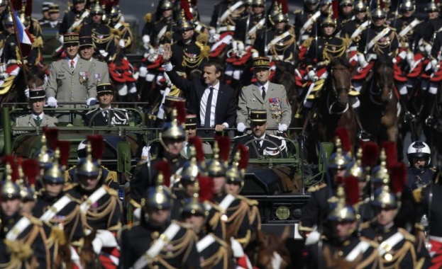 Румен Радев поздрави президента Еманюел Макрон за националния празник на Франция