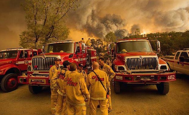 Калифорния гори, 3000 души са евакуирани