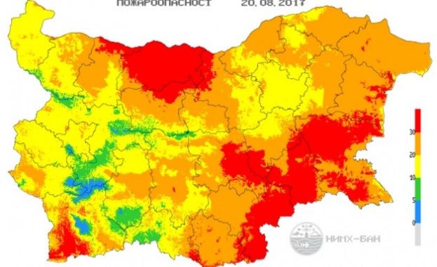 Екстремна опасност от пожари в 10 области в България