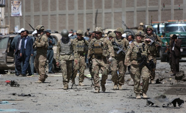 Над 20 загинали и 50 ранени при самоубийствения атентат в Кабул (обновена)