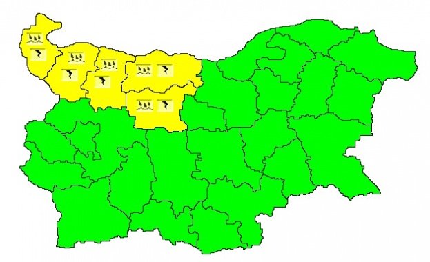 Жълт код за обилни валежи в 5 области в страната