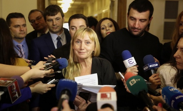 Отложиха поредното заседание от делото на Елена Йончева срещу Бойко Борисов