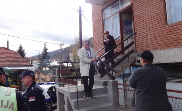 Лекарите в Босилеград извършили нарушение, но сръбската реакция била несъразмерна