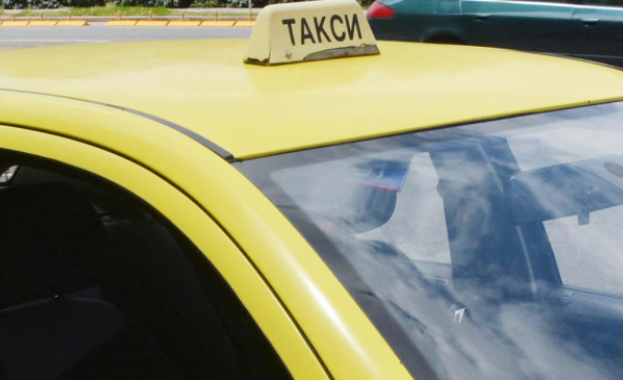 Таксиметровите шофьори във Варна настояват за повишение на тарифите