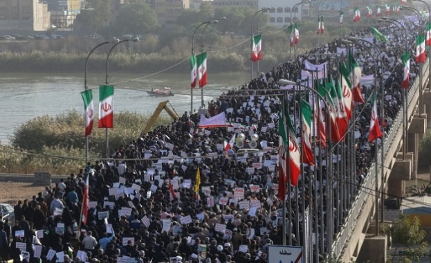 Големи проправителствени демонстрации и днес в Иран