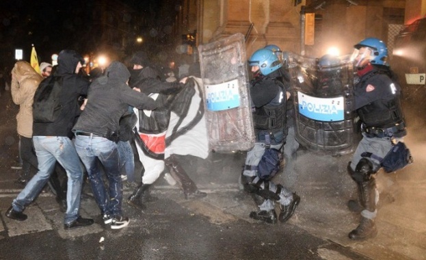 Многохилядни протести и сблъсъци в Италия 