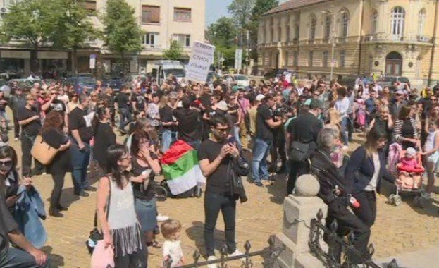 Родители на протест, искат надбавки за всички деца