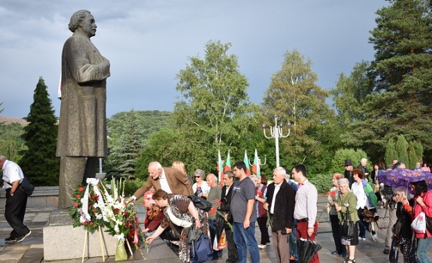 136-та годишнина от рождението на Георги Димитров честват в Ковачевци
