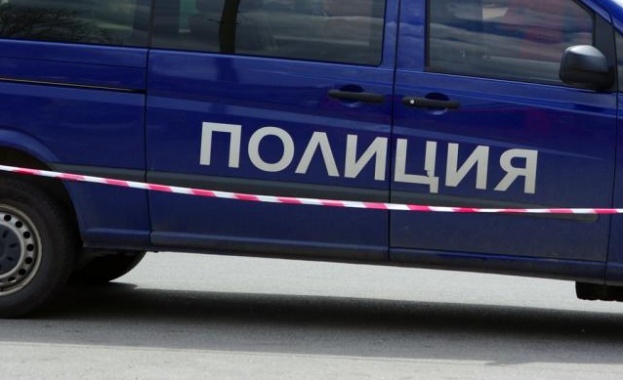 Един загинал и четирима са ранени след удар от полицейска кола в Плевен