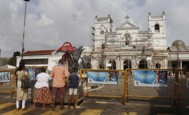 Шри Ланка отменя училищните изпити заради недостиг на хартия