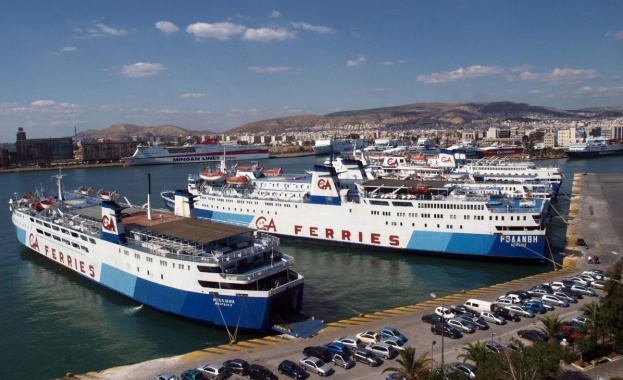Поскъпването на фериботните билети пренасочва туристите към континенталната част на