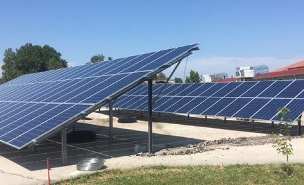 Нов соларен парк изграден от ЕНЕРГО ПРО Енергийни услуги отскоро заработи
