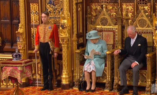 Кралица Елизабет: Топ приоритет на новото правителство е Брекзит на 31 януари 