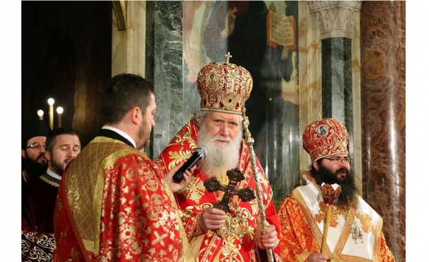 Българският патриарх Неофит и българските митрополити призоваваха мислите и молитвите