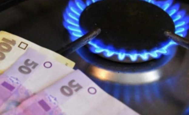 Цената природния газ в Европа спадна под 1000 долара за