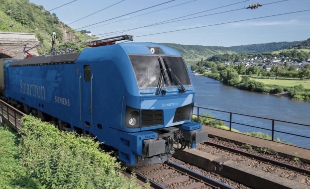 ДЗЗД „Сименс Трон ще достави новите електрически локомотиви на БДЖ.